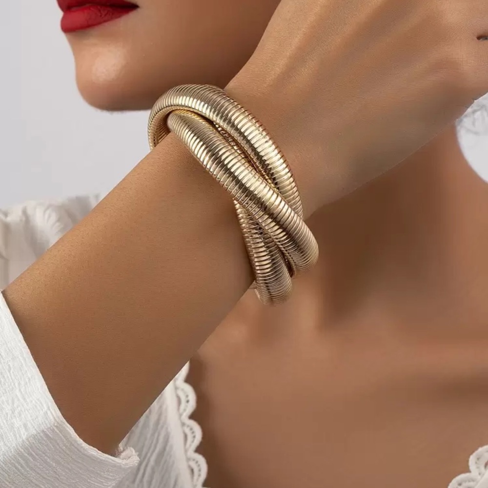 Twist design Gold-Tone Women's Bracelet